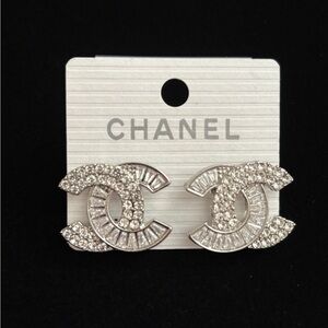 Fashion Stud earrings
